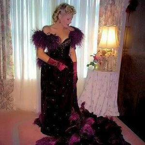 Meet your Posher, Dee